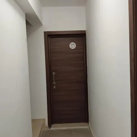 Avery Court, Block A, 18 * Сент-Полс-Бей