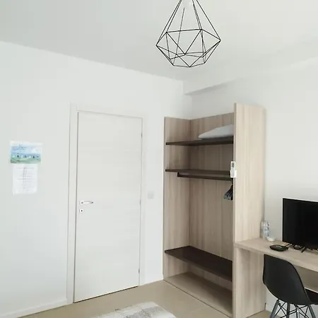 Avery Court, Block A, 18 *