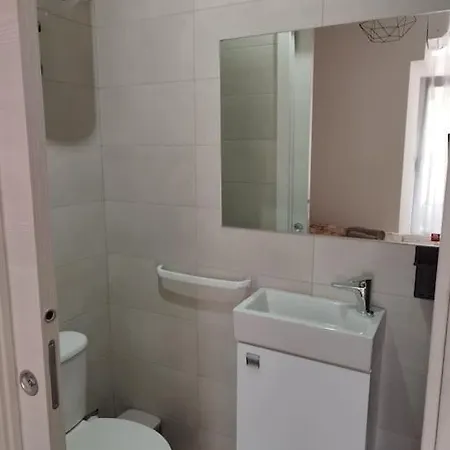 Avery Court, Block A, 18 Apartamento *